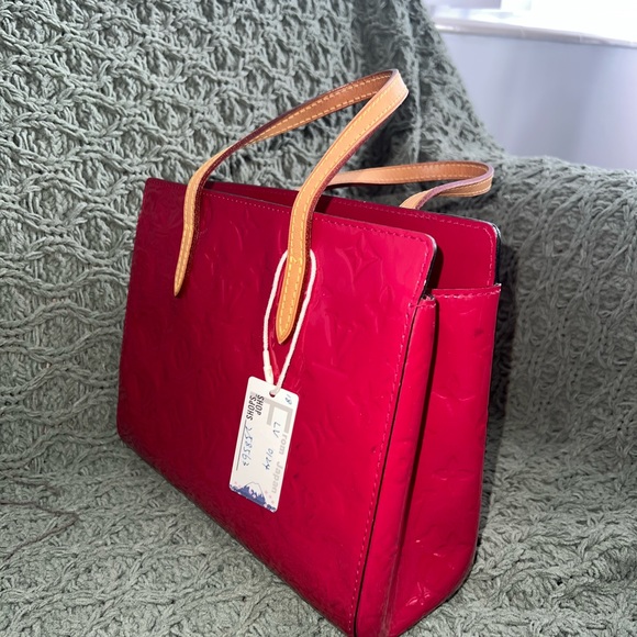 LV Preloved Vernis Tote Bag, Red/Framboise size Small. - Picture 9 of 9